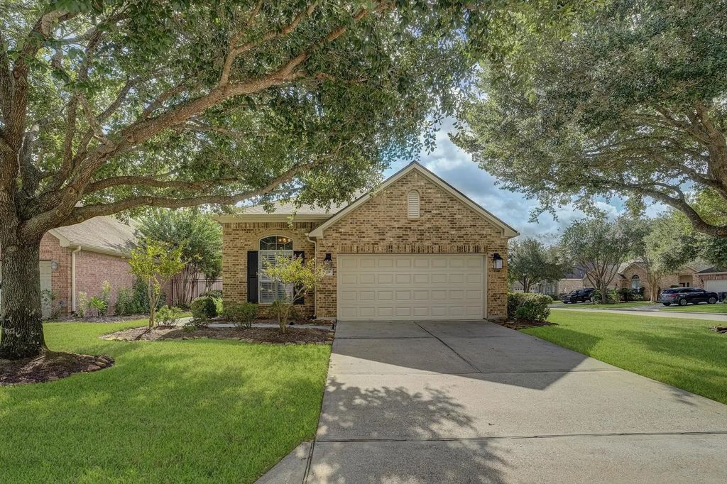 2429 Alamanni Drive, Pearland