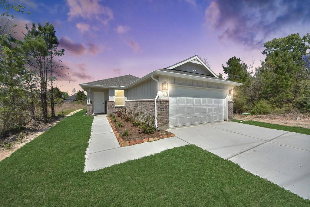 106 County Road 5102 L, Cleveland