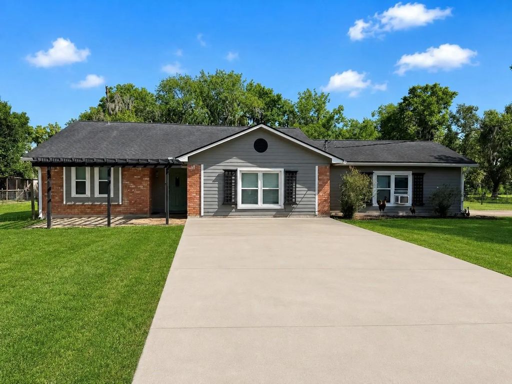 3114 County Road 510h, Brazoria