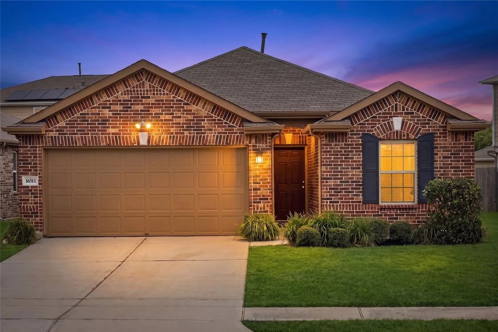 16511 Chill Brook Dr, Houston