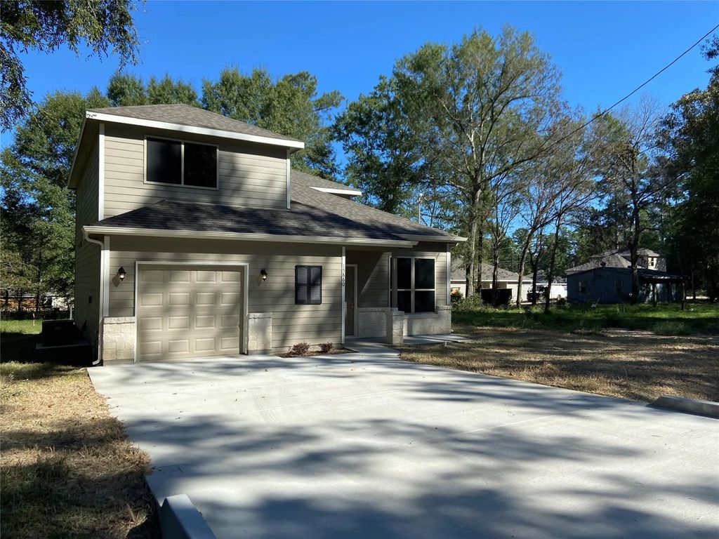 15860 Pecan Drive, Montgomery