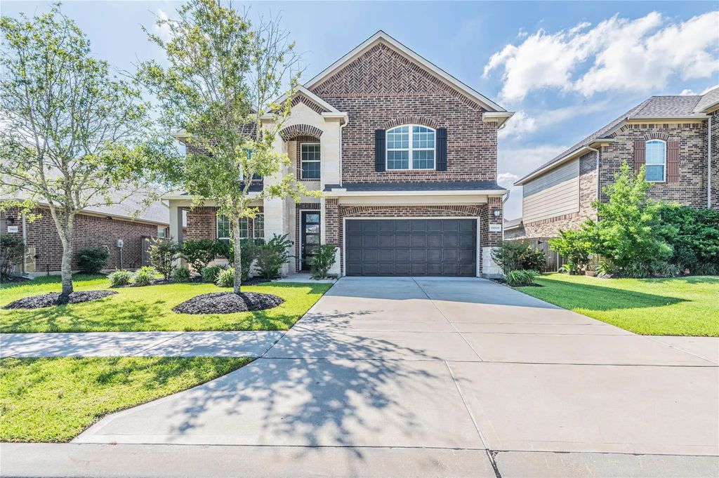 19819 La Portada Drive, Cypress