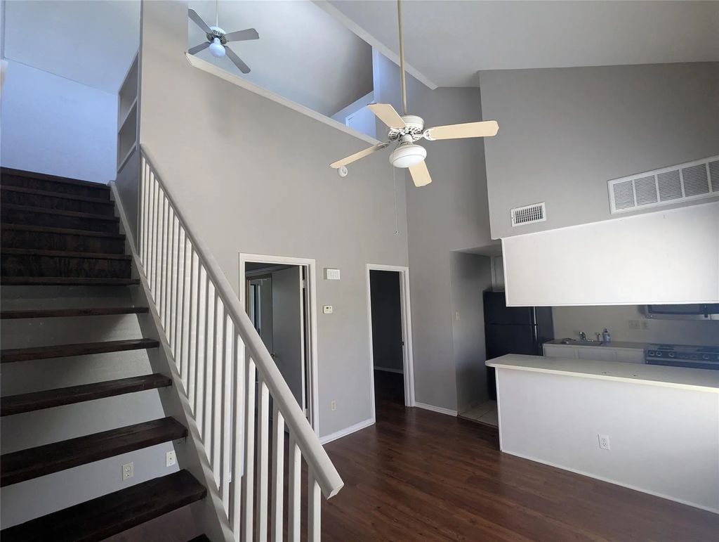 601 Nelray Boulevard 11, Austin