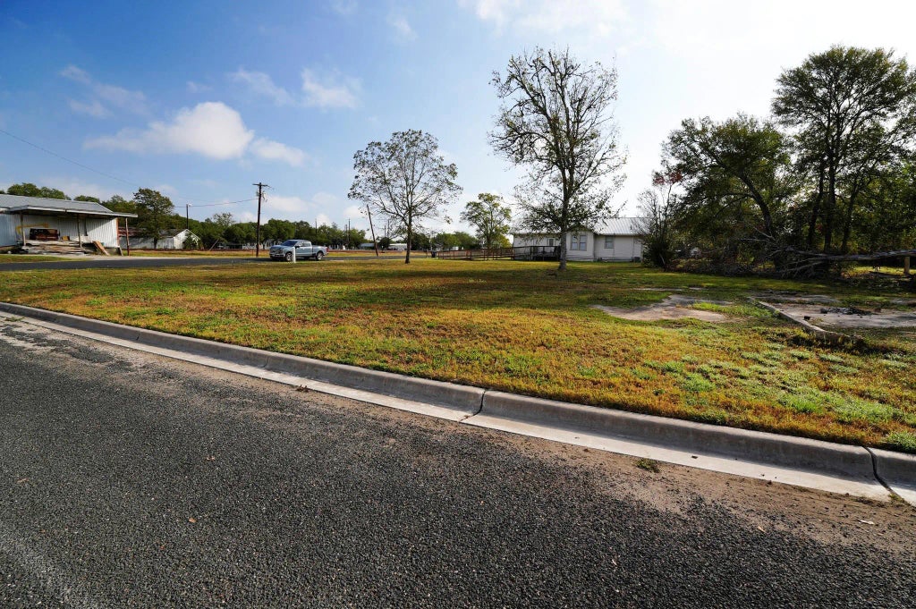 216 S Main Street, Schulenburg