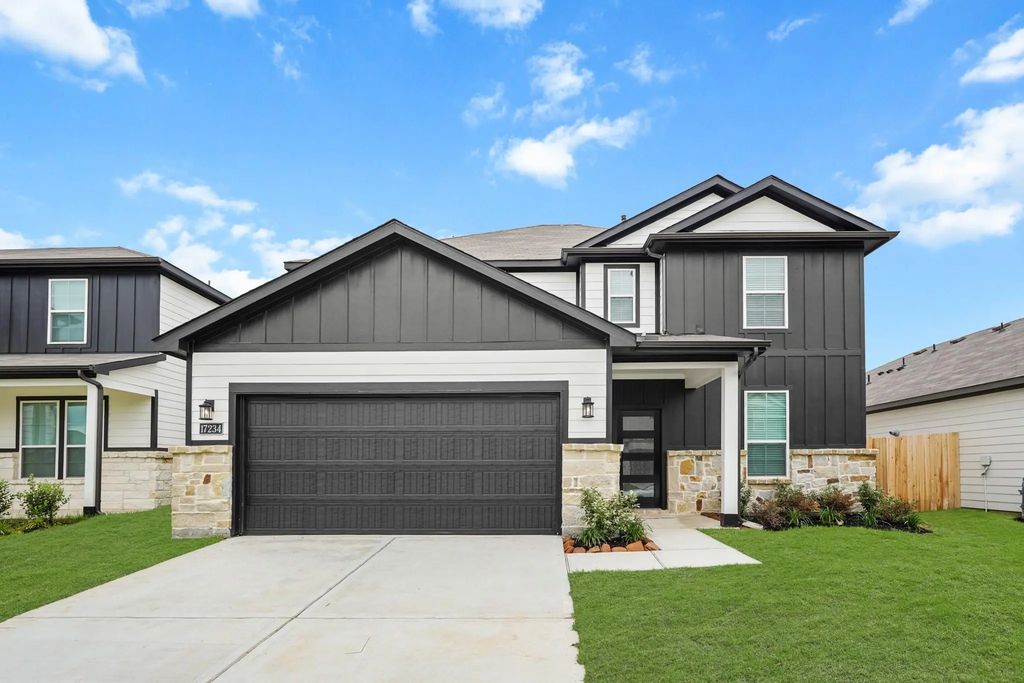 17234 White Peace Drive, Waller