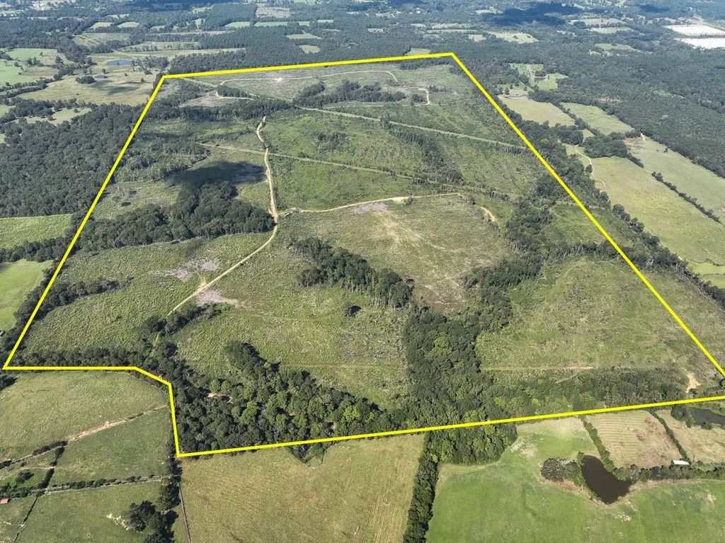 1 County Road 4916, Timpson