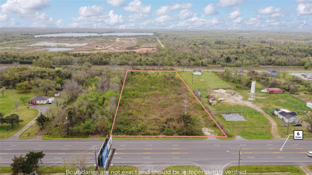 6235 Highway 6, Hitchcock