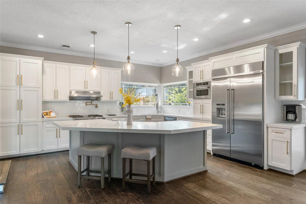 2311 Millvale Drive, Kingwood