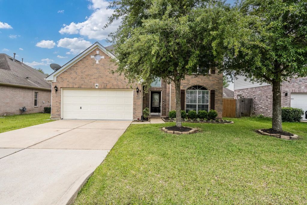 9315 Hidden Court, Magnolia