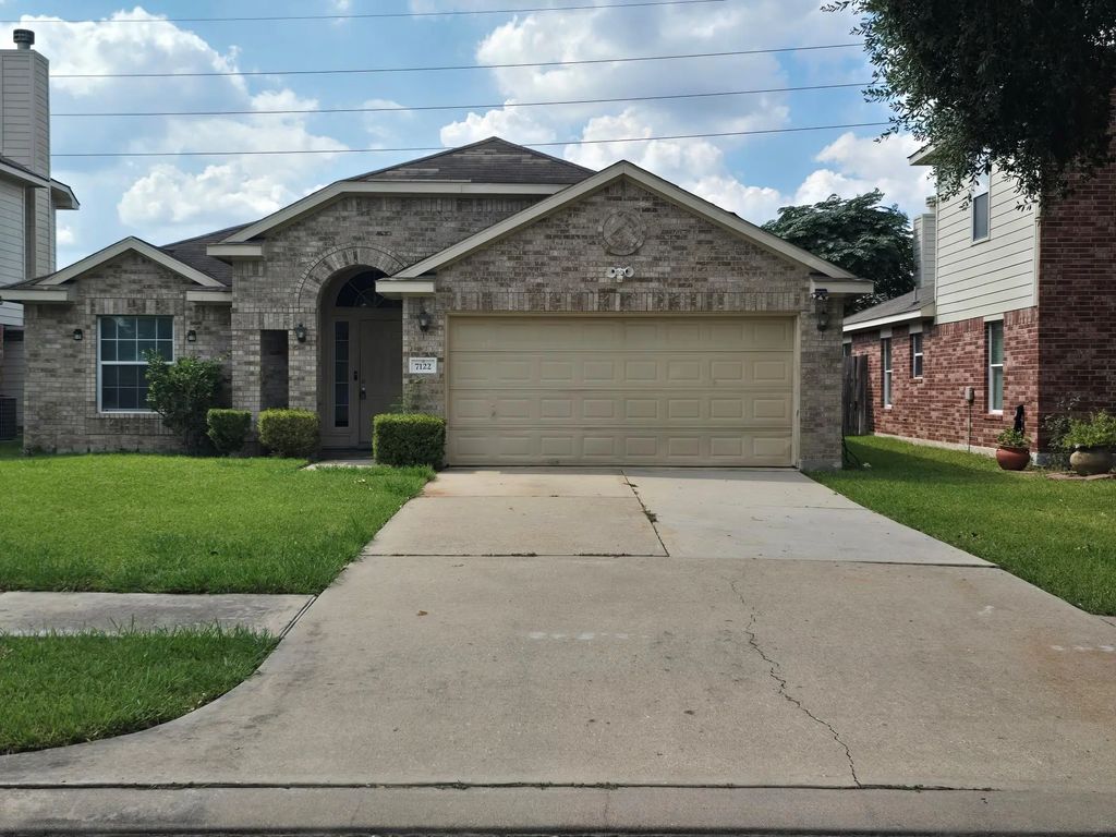 7122 Autumn Bluff Lane, Richmond