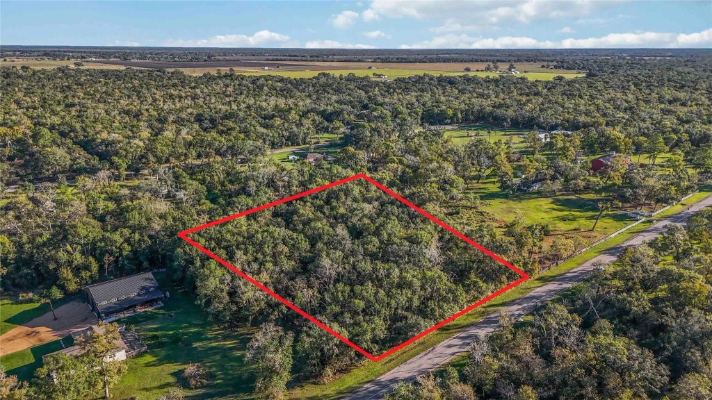 6051 Loyce Lane, Damon