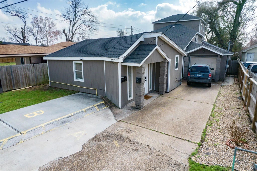 2010 Caplin Street, Houston