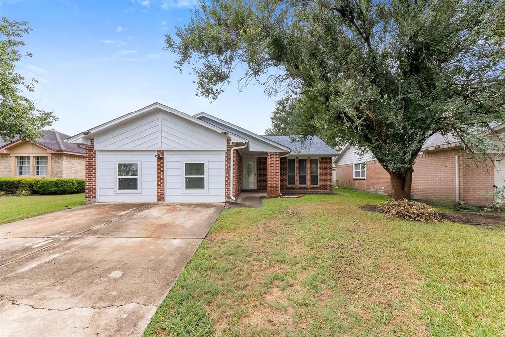 7427 Londres Drive, Houston