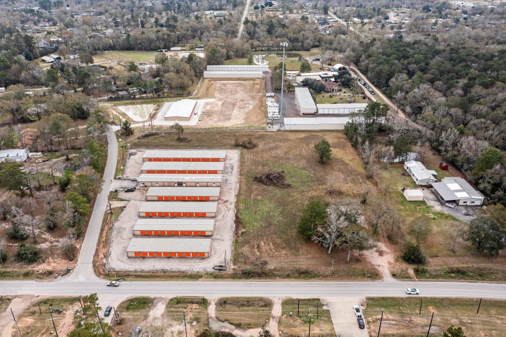 22752 Ford Road, Porter