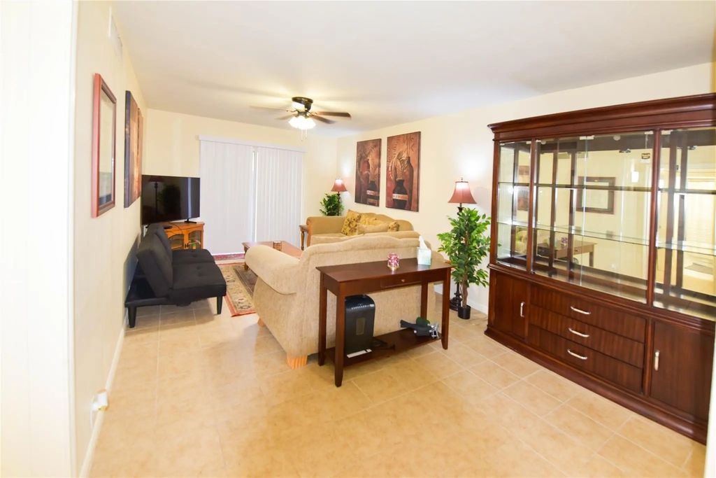 2601 Bellefontaine Street C111, Houston