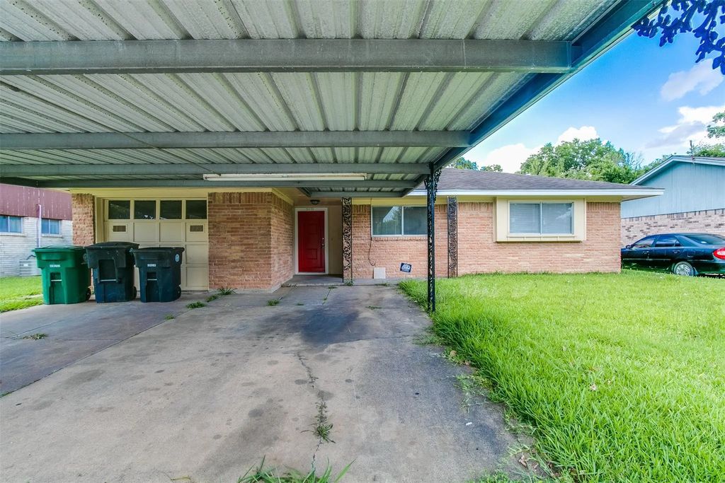 5239 Selinsky Road, Houston