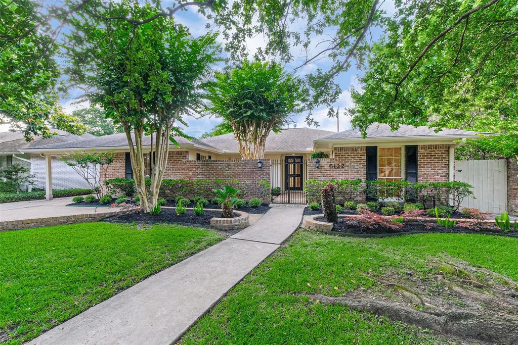 6122 Piping Rock Lane, Houston