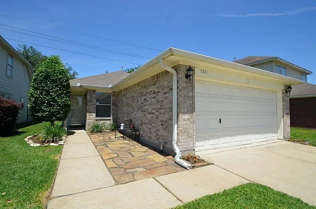 7251 River Pines Drive, Cypress