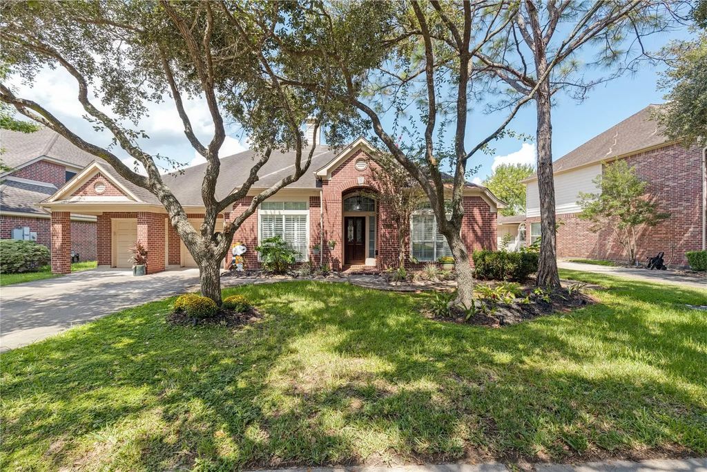 2913 Autumn Creek Drive, Friendswood