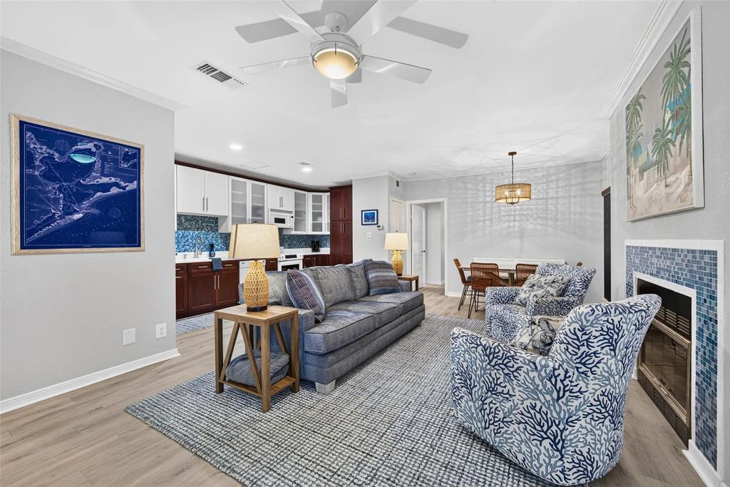 921 Marine Drive 111, Galveston