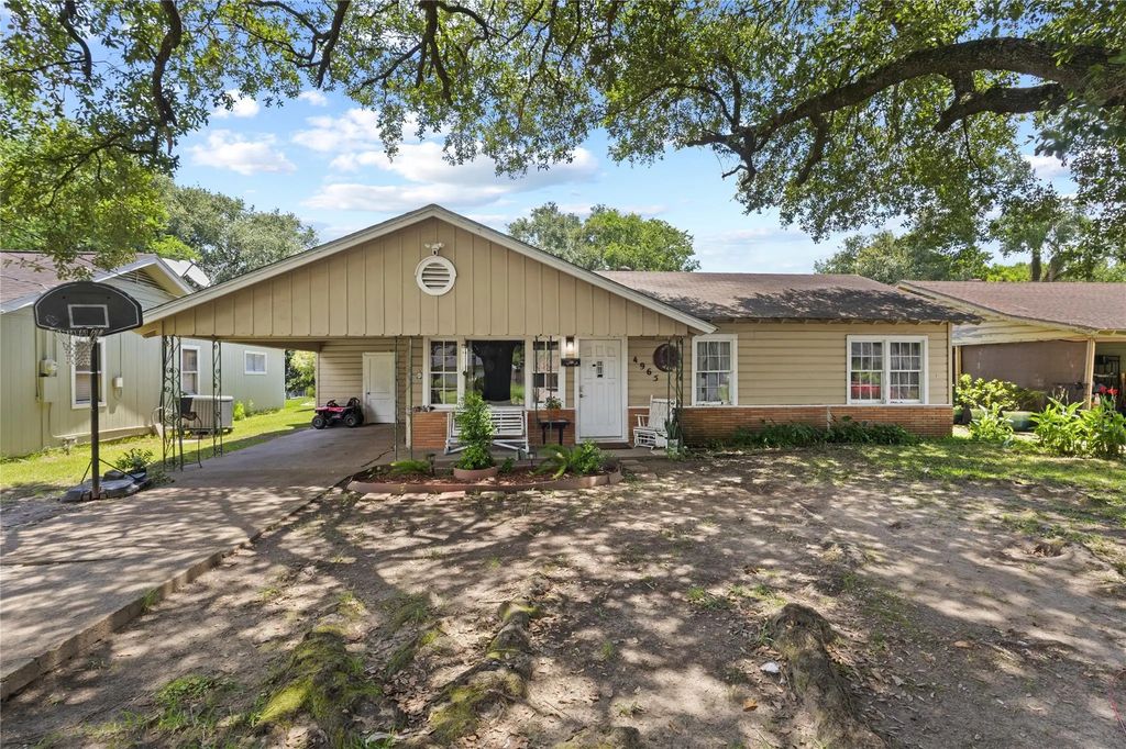 4965 Park St, Beaumont