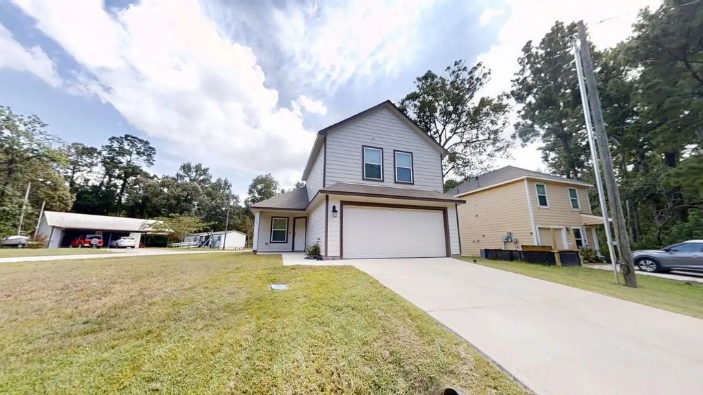 761 Plum Tree, Livingston