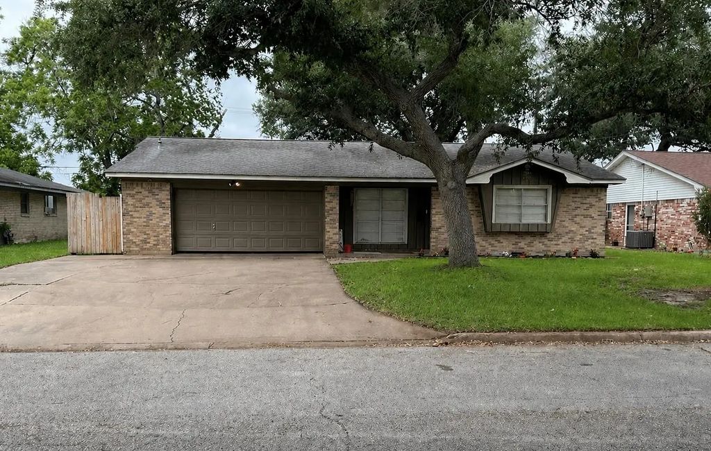4009 Rice Avenue, Bay City