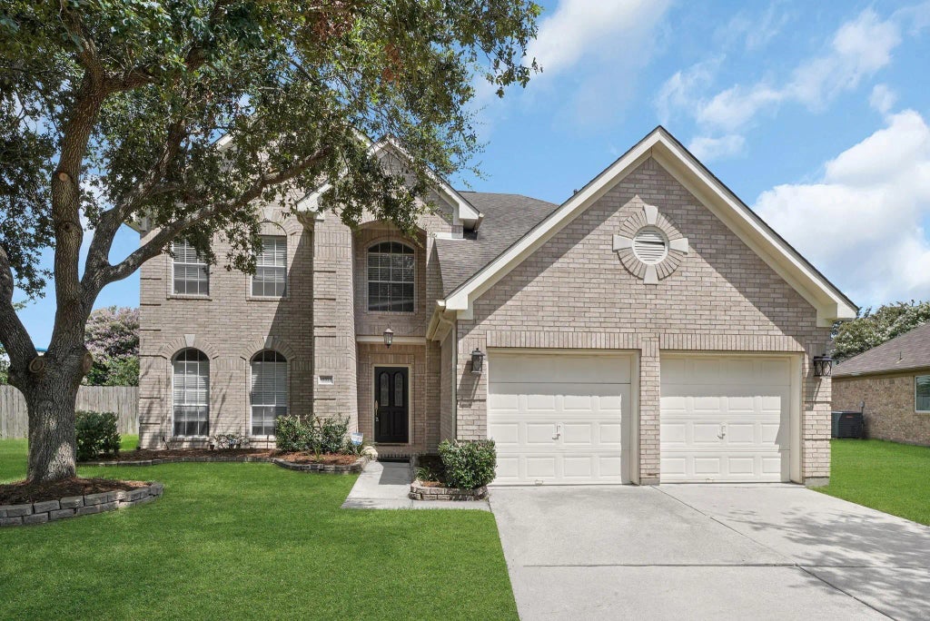 15322 Vintage Oak Lane, Sugar Land