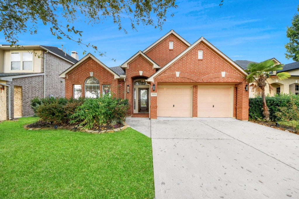 14214 Ayers Rock Road, Sugar Land