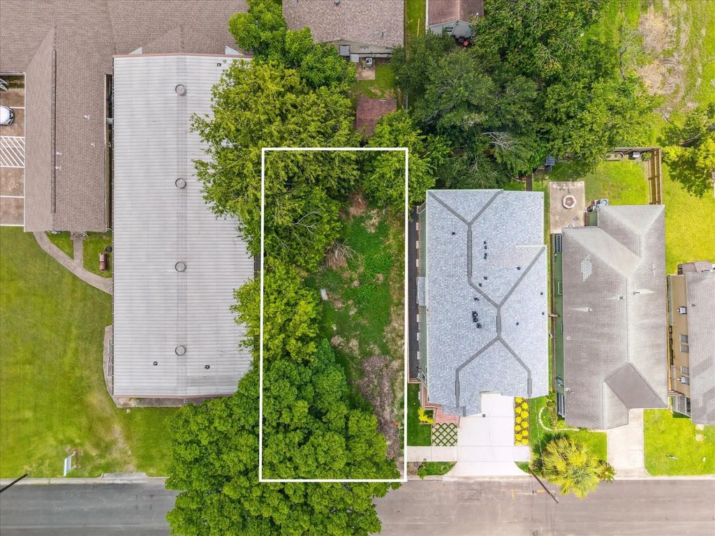 1318 E 34th Street, Houston