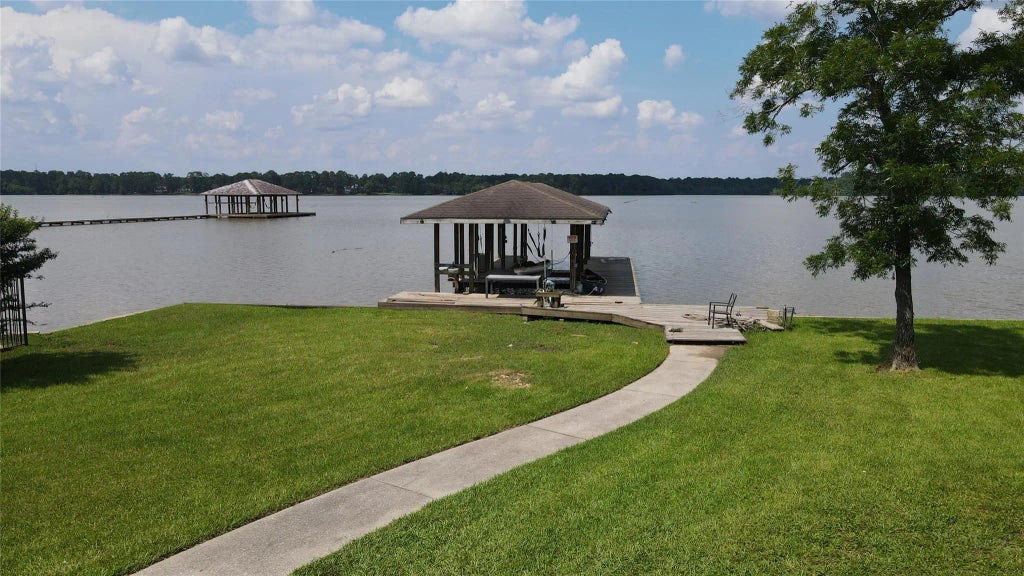 10 Kings River Court, Houston