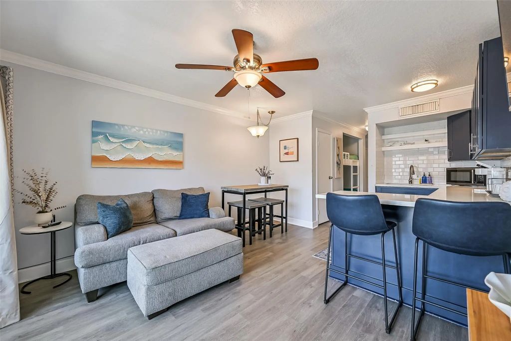 6300 Seawall Boulevard 3225, Galveston
