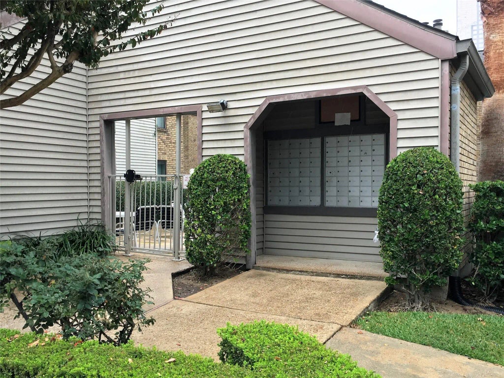 2025 Augusta Drive 804, Houston