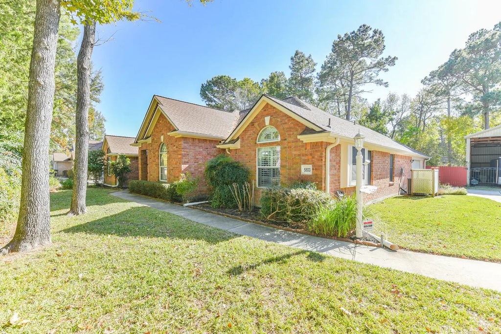 5803 Lotus Lane, Magnolia