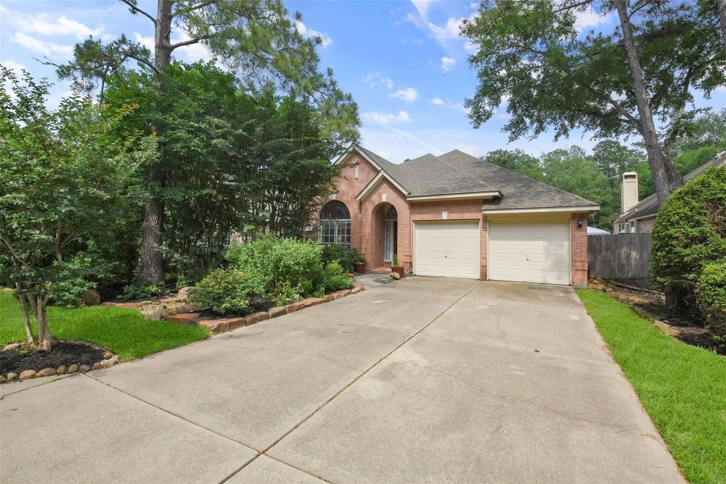 18 Pinery Ridge Place, Spring