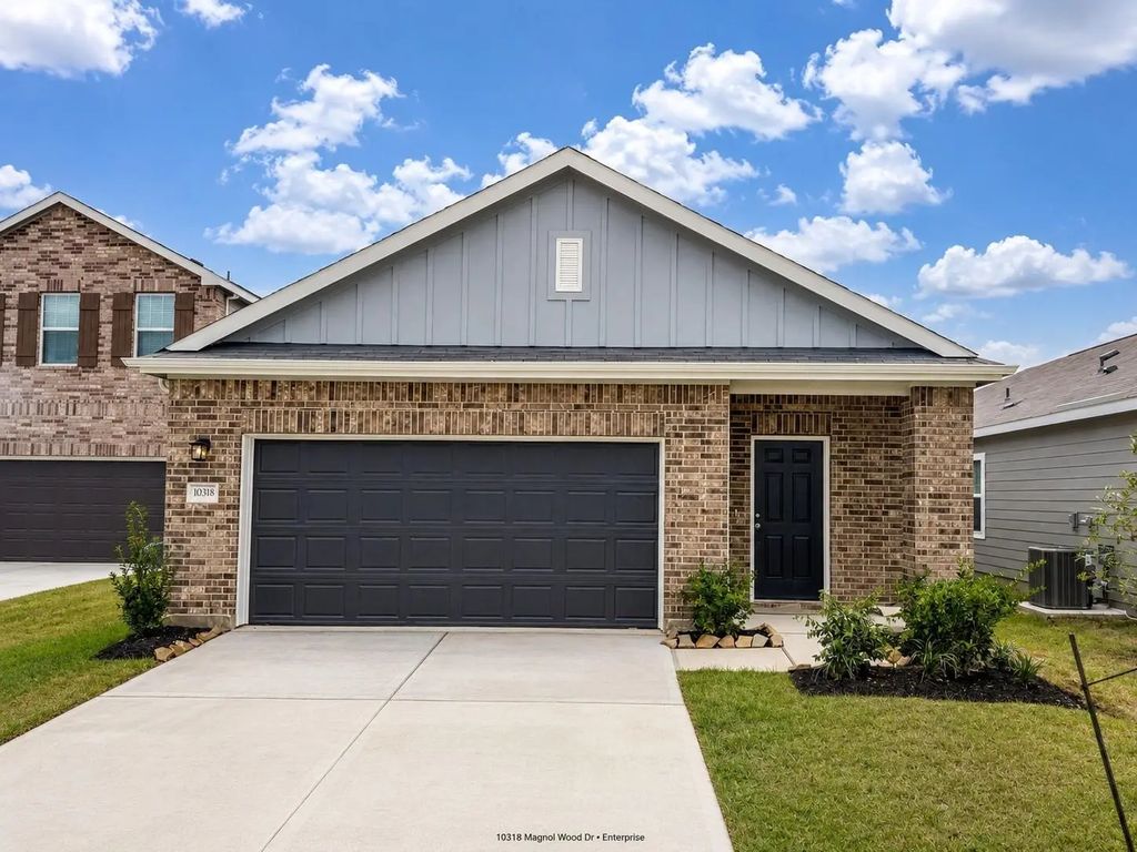 10318 Magnol Wood Drive, Houston