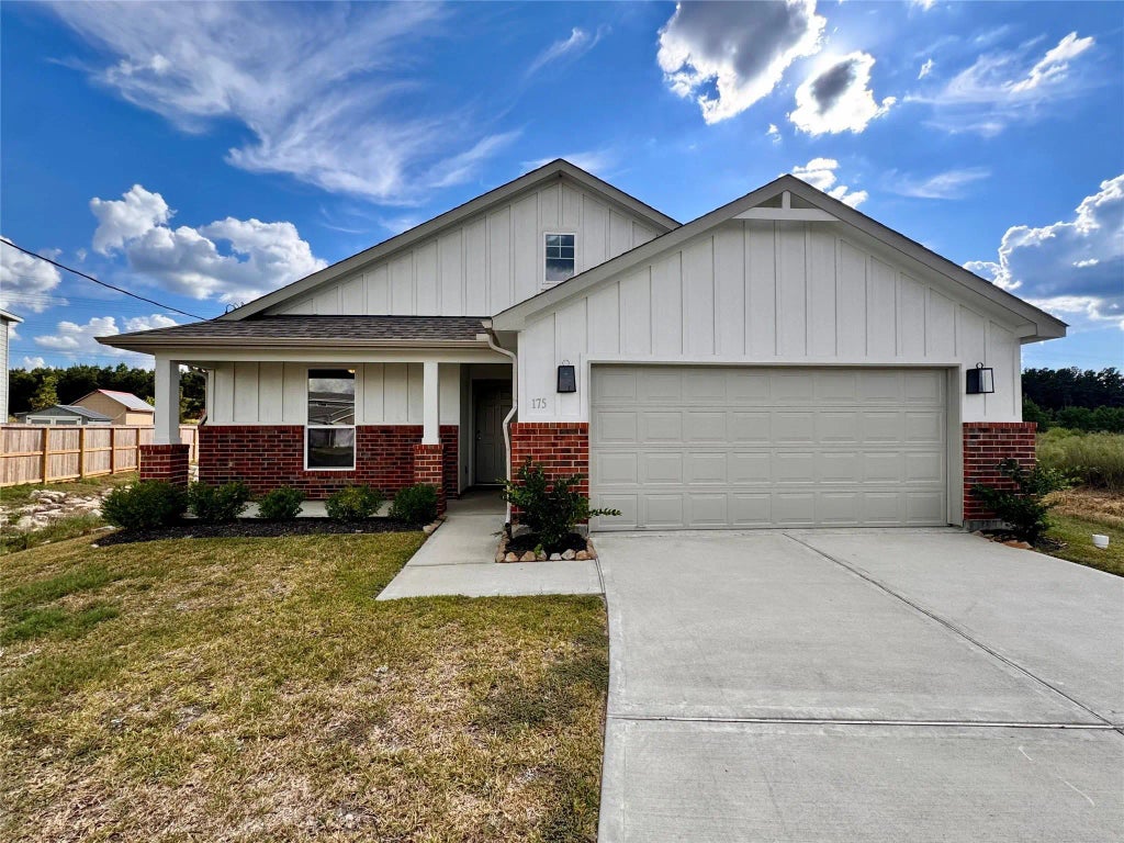 175 County Road 51030, Cleveland