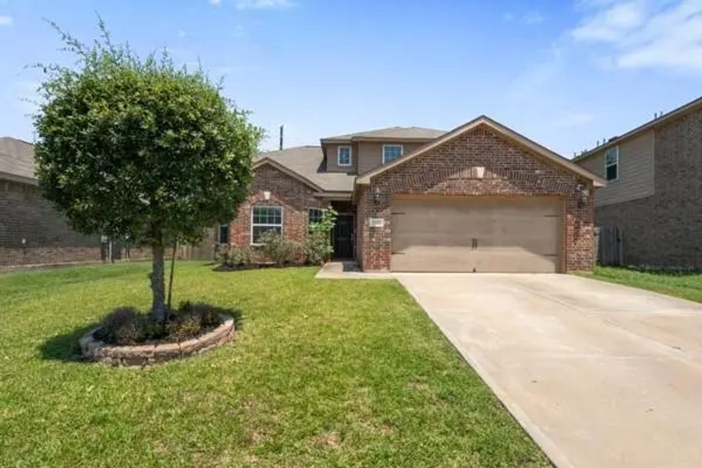 1327 Diamond Drape Drive, Rosharon