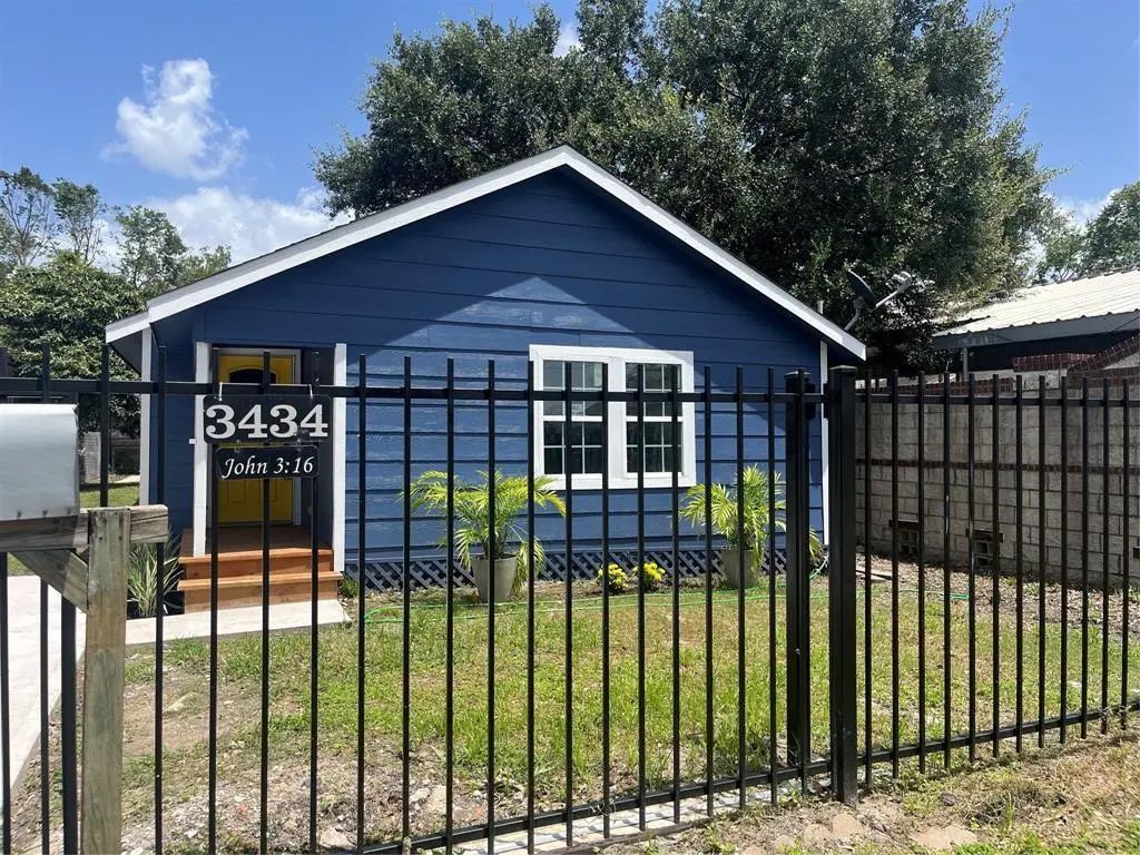 3434 Easy Street, Houston