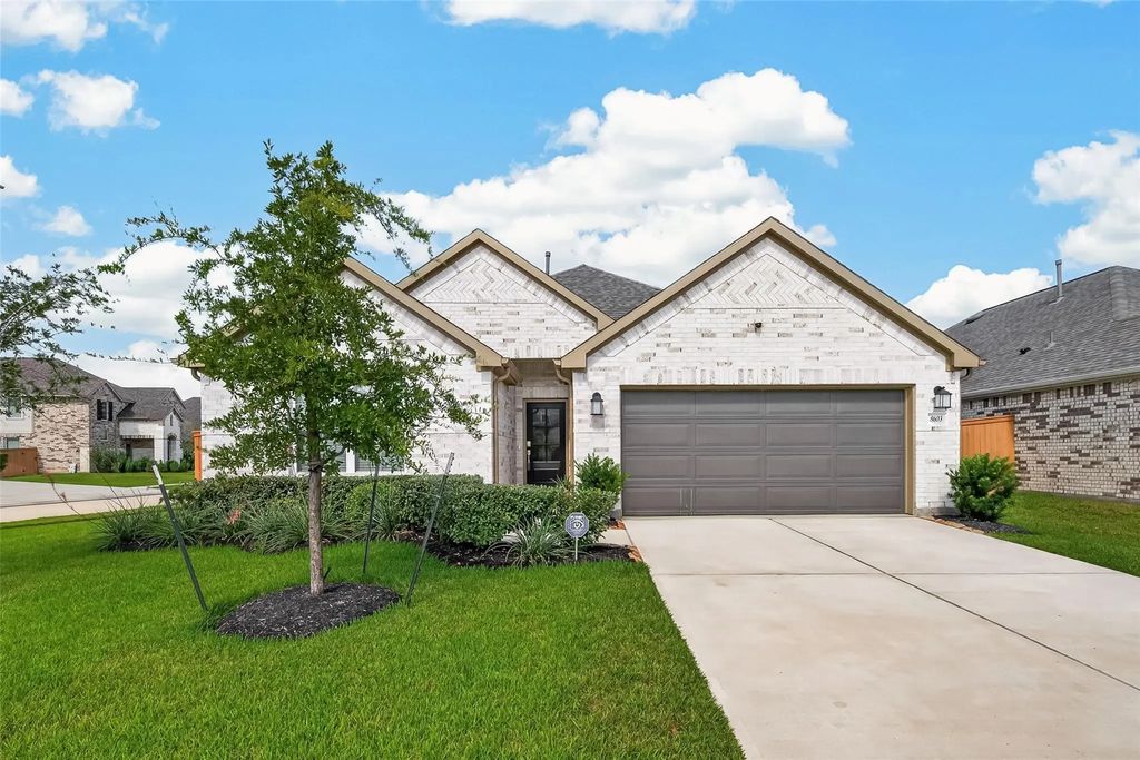 8603 Sun Coral Drive, Cypress