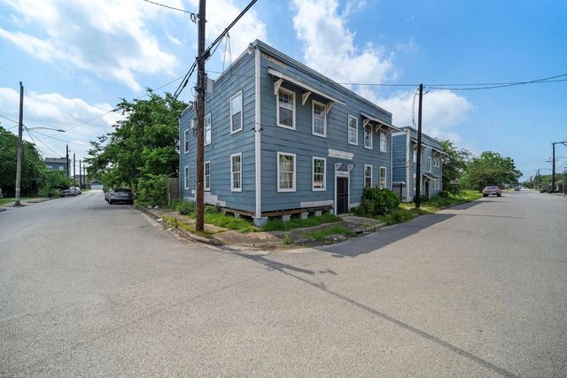 2401 & 2407 Sampson Street 1-8, Houston