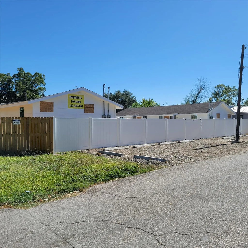 6901 Dumble Street 4, Houston