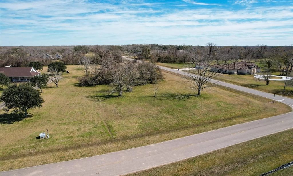 16735 Wrangler Road, Rosharon