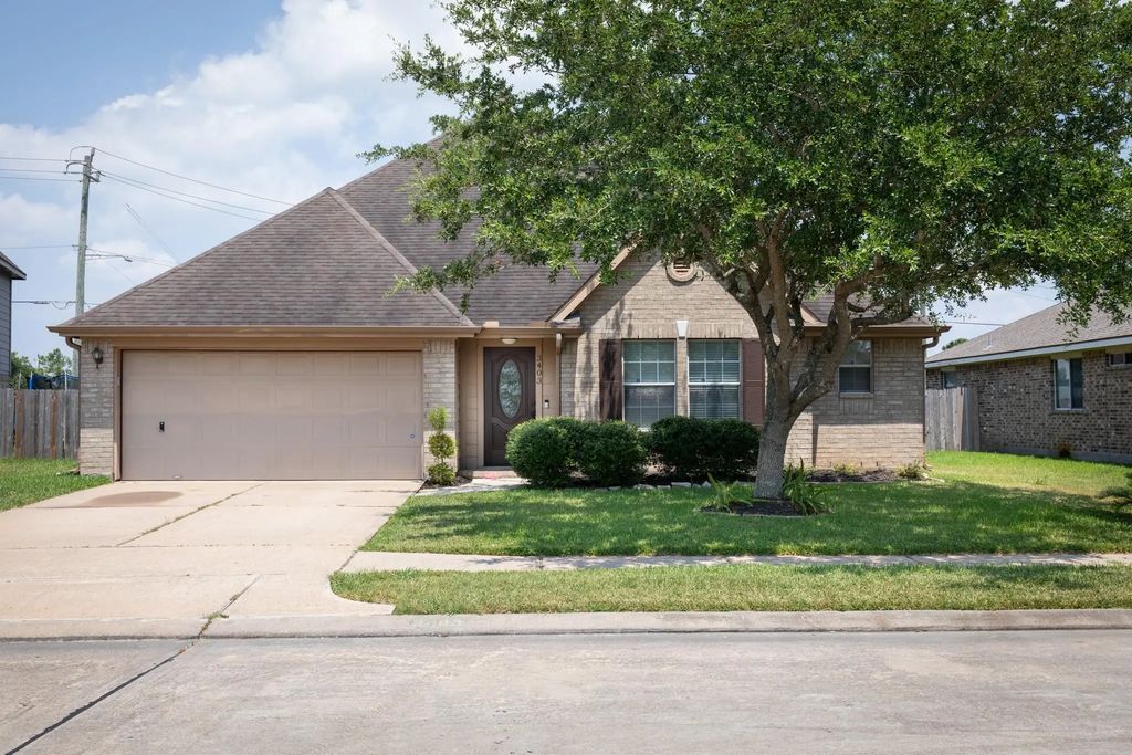 3403 Cypress Village Drive, Pearland