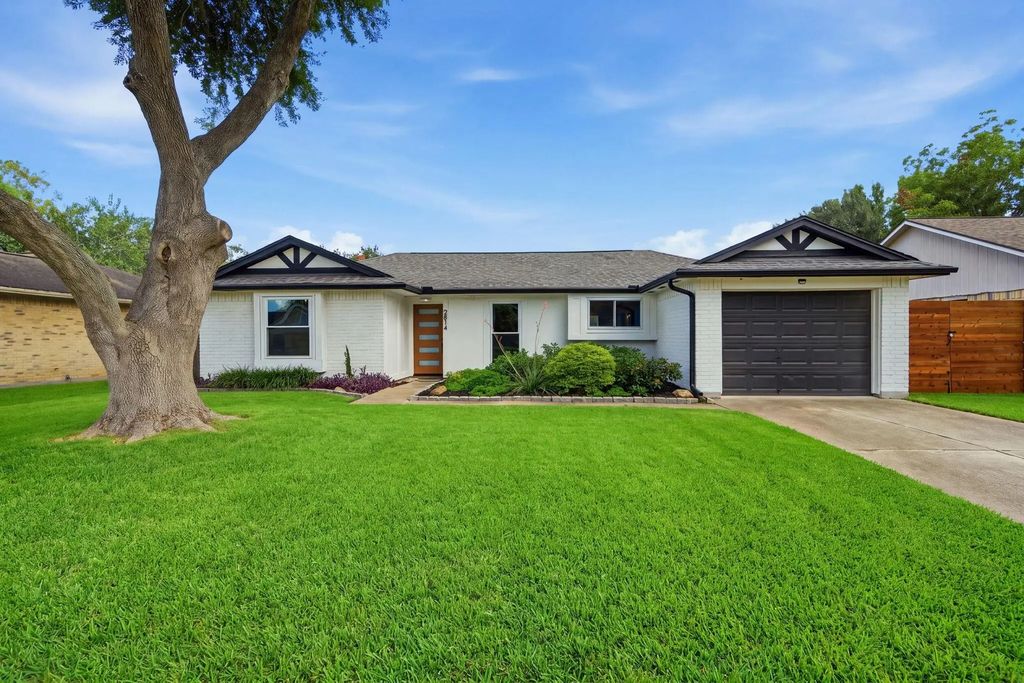 2814 Custer Drive, League City