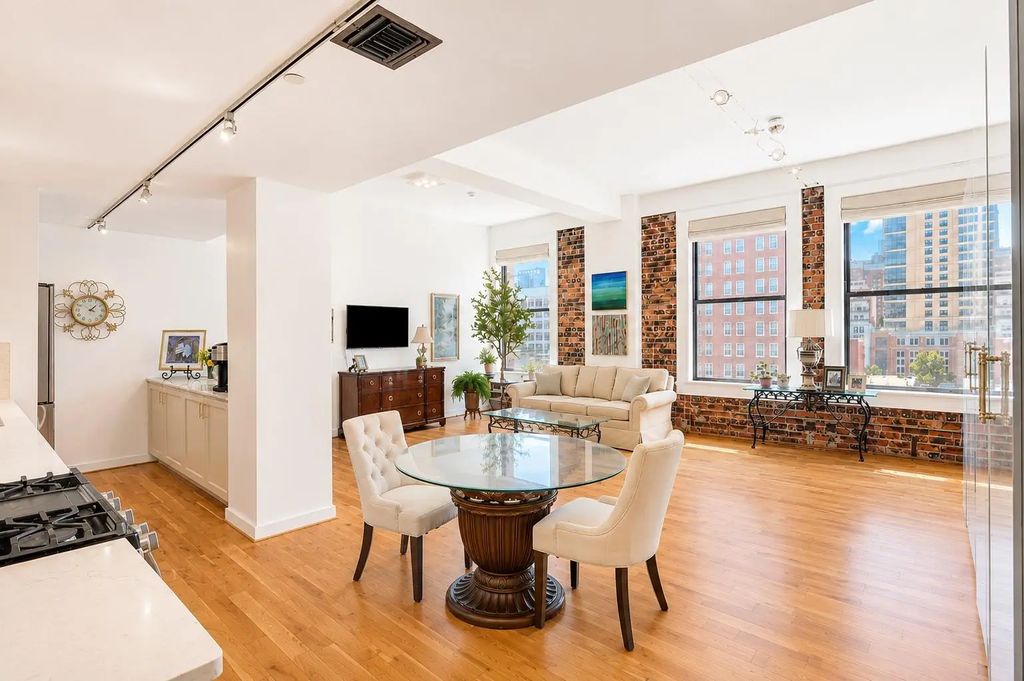 915 Franklin Street 8b, Houston