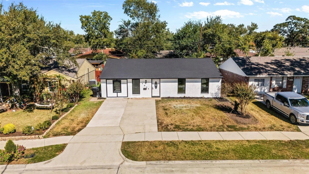 4014 Heatherbloom Drive, Houston