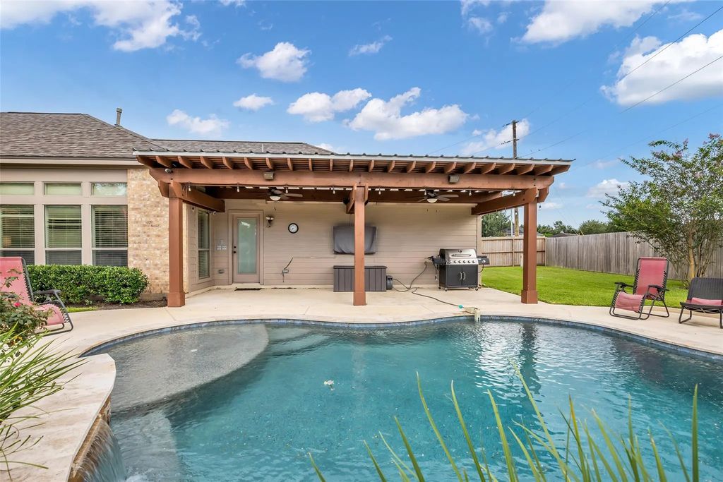 31803 Forest Park Trail, Conroe