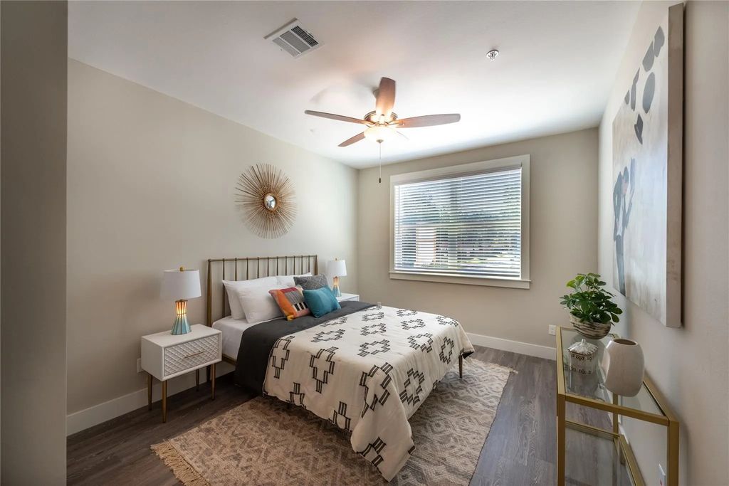 1620 Oak Tree Drive 3207, Houston