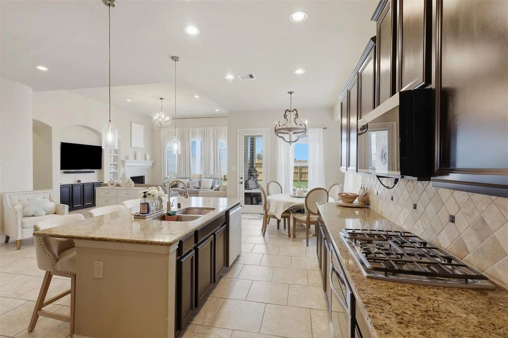 2522 Kinsgate Forest Drive, Katy